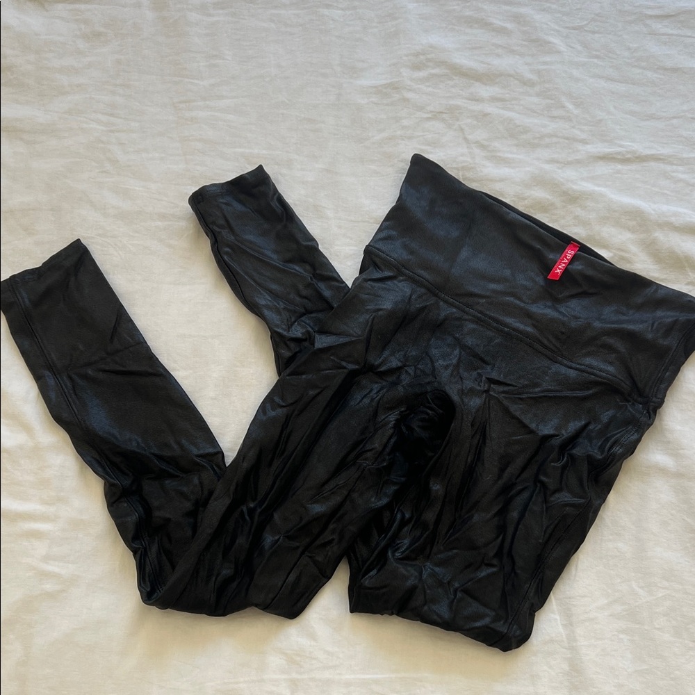 Women’s Spanx Shiny Black High-Waist Leggings with Red Logo Tab